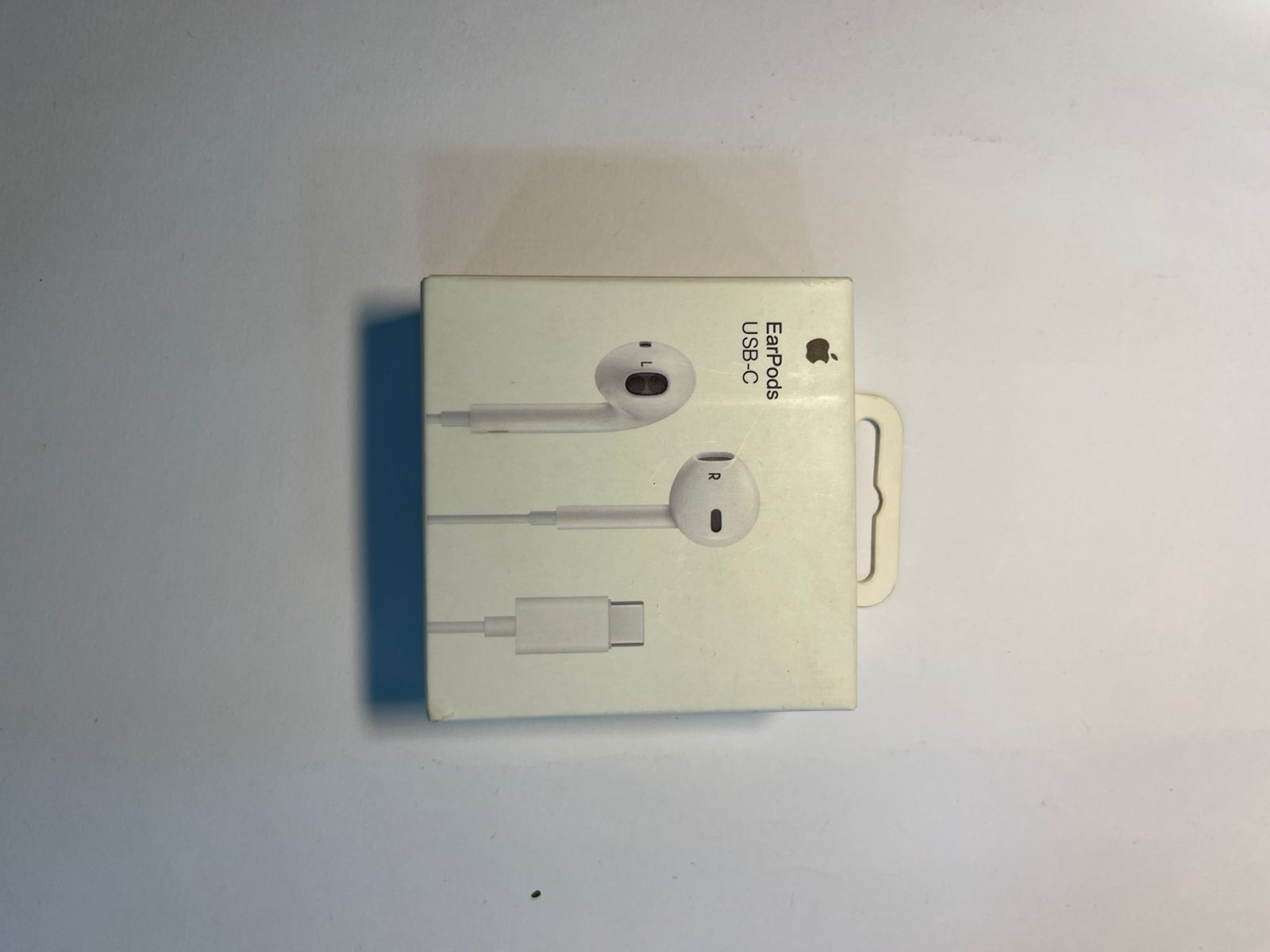 Fone, headset ou acessório de áudio — modelo da embalagem 034